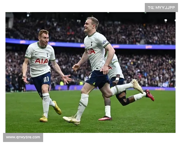 拜仁对阵热刺 迪亚斯凯恩锋线组合 帕利尼亚迎战旧主 库杜斯首发亮相 拜仁对阵热刺 迪亚斯凯恩锋线组合 帕利尼亚迎战旧主 库杜斯首发亮相